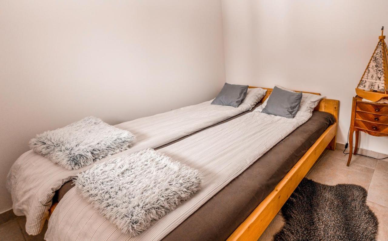 Apartmani Lunija Gornji Milanovac Kültér fotó