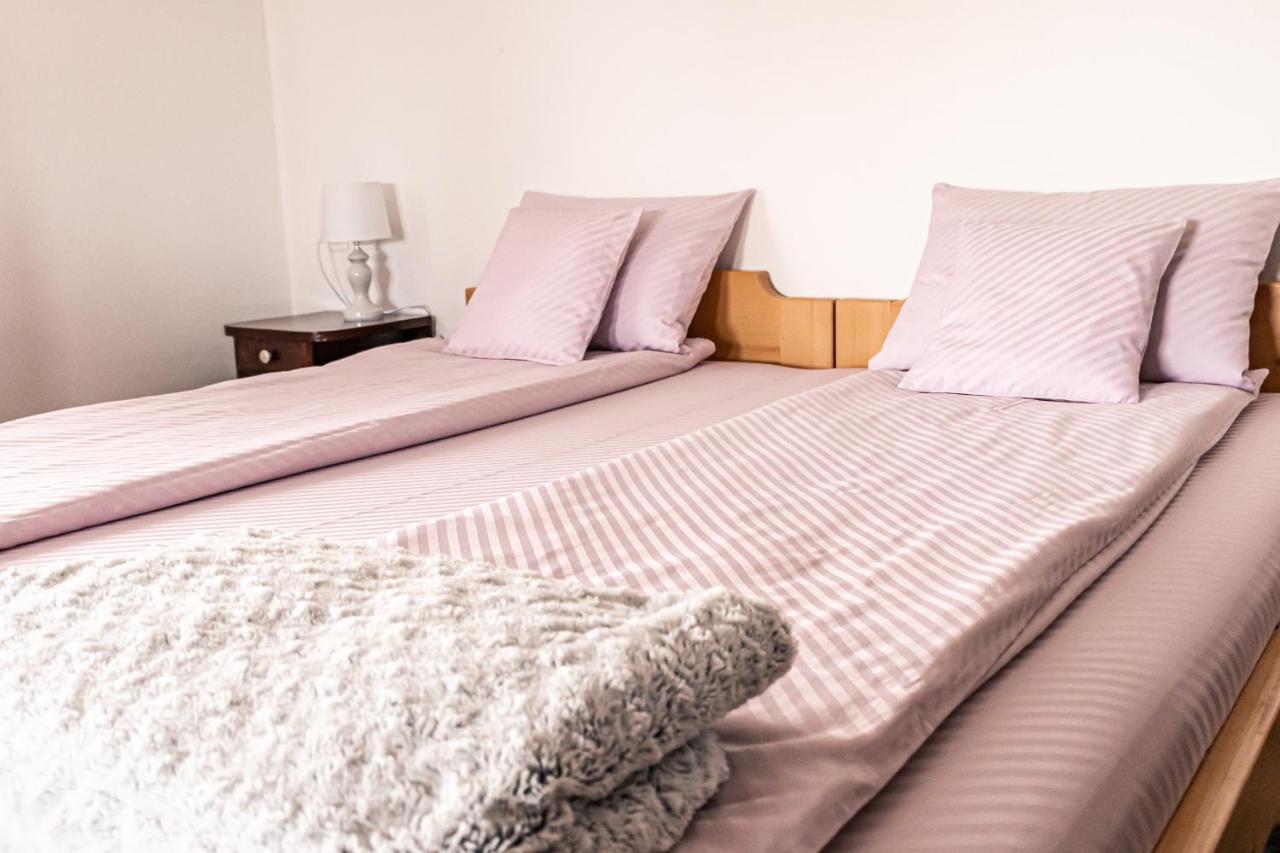 Apartmani Lunija Gornji Milanovac Kültér fotó