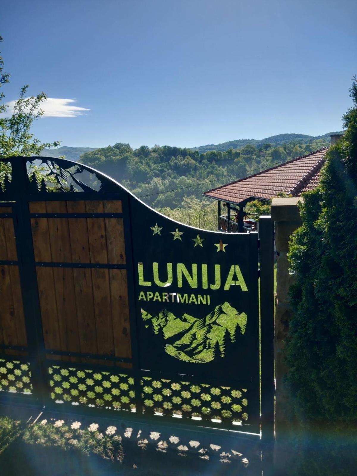 Apartmani Lunija Gornji Milanovac Kültér fotó